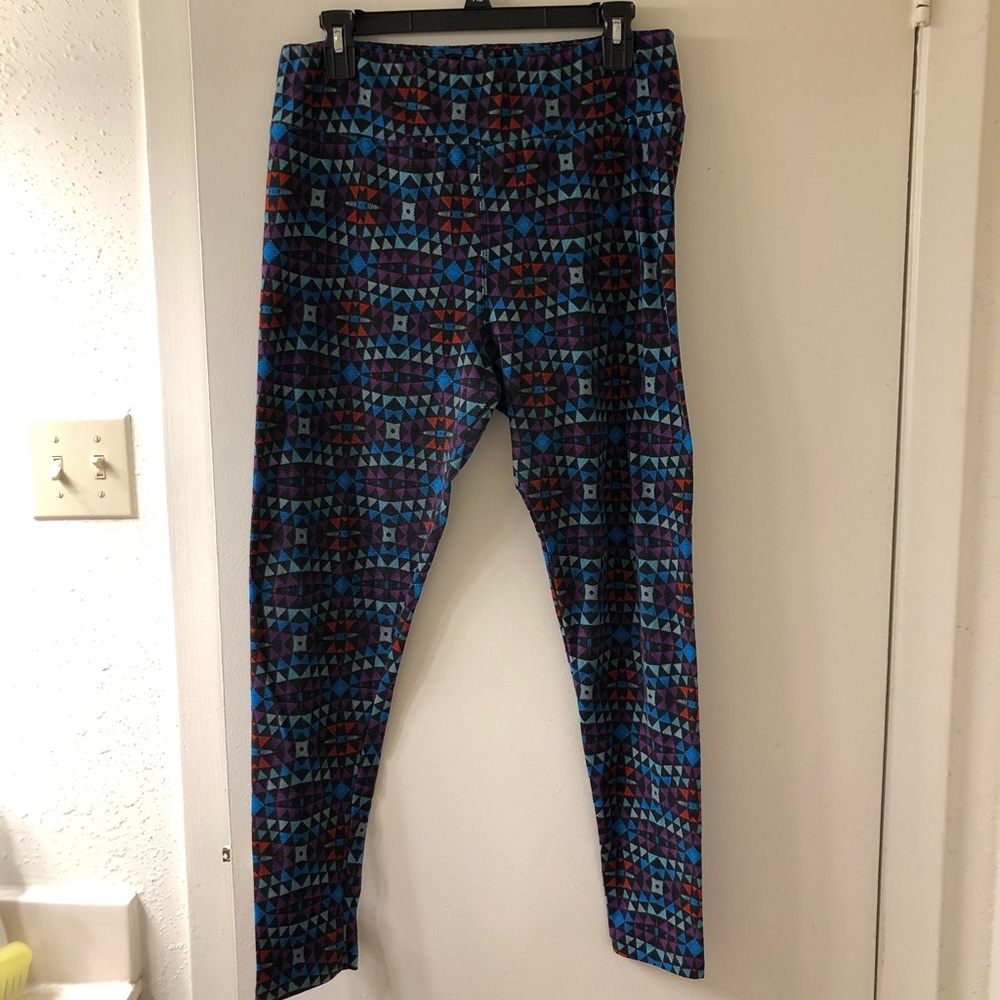 LulaRoe Tall & Curvy leggings